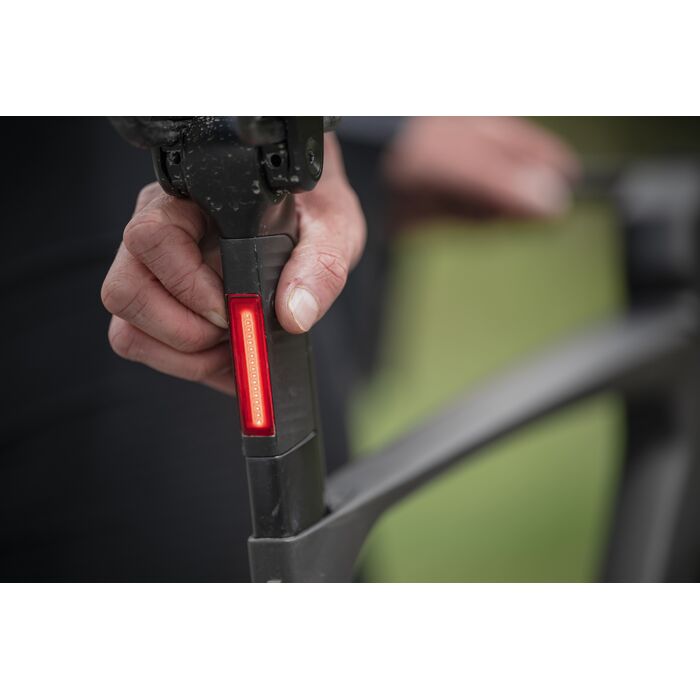 Fanale Posteriore Bici Scott Campbell 20 Aero – LED Nero Con Ricarica USB – Reggisella